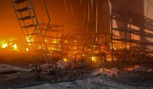 Atac masiv cu drone și rachete asupra Ucrainei. Cinci morți și zeci de răniți. Zelenski cere sprijin aerian