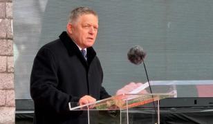 Slovacia reia sprijinul militar pentru Ucraina, cu vehicule de deminare și echipamente neletale