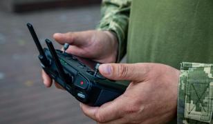 România pregătește anual peste 200 de operatori de drone. Ministrul Apărării: "Oricum, nu sunt foarte mulți"