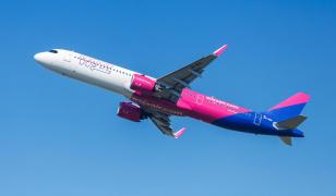 Wizz Air suspendă o rută importantă din România, în încercarea de a reduce costurile