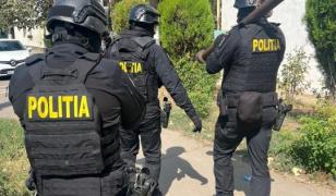 Tânăr de 27 de ani, reţinut de poliţiştii Capitalei după un furt din locuinţă de 25.000 de euro