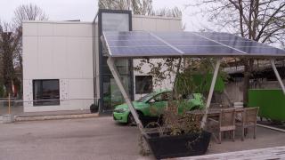 Românii nu mai aşteaptă „Casa Verde”