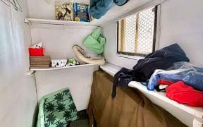 "Un bun rar pe piață". Cât a ajuns să coste un spațiu de depozitare de doar doi metri în Paris