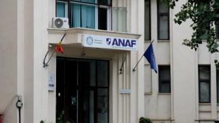 Demnitarul cu maşină de lux, luat în vizor de ANAF. Schema prin care şi-a "oferit" un bolid