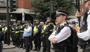 Marea Britanie anunţă măsuri "istorice" pentru a descuraja imigraţia ilegală