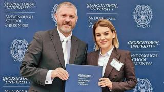 Romina Gingaşu a absolvit universitatea care i-a format pe Bill Clinton şi Jose Manuel Barroso