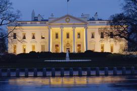 Pe 3 noiembrie 1800 a fost înființată Casa Albă, reședința președinților SUA