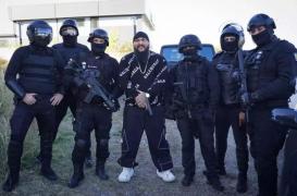 Dani Mocanu şi fratele său nu au fost găsiţi acasă de poliţiştii veniţi să aplice mandatele de condamnare