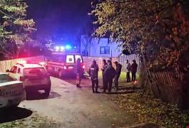 O mamă a trei copii ucisă de soţ în faţa celui mai mic, în Teleorman. Băieţelul îşi ţinea încă mama în braţe