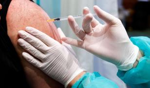 Guvernul SUA deschide o anchetă amplă privind posibile legături între decese și vaccinurile împotriva COVID