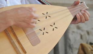 Cobza, parte din Patrimoniul Cultural Imaterial UNESCO. Este al 11-lea element românesc recunoscut oficial