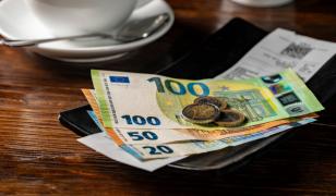 O ţară europeană oferă 10 euro pe lună copiilor și adolescenților pentru economii destinate pensiei