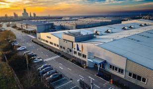 Leoni anunță restructurări masive în România. Sute de angajați o să-şi piardă locul de muncă