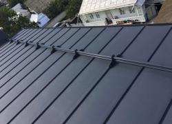 (P) Avantaje și dezavantaje ale tablei fălțuite față de alte tipuri de acoperișuri metalice