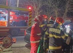 O tânără de 25 de ani a murit şi doi bărbaţi au fost răniţi, într-un accident produs în Bacău