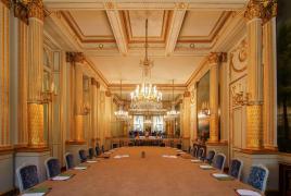 Un angajat de la Palatul Elysee a fost arestat după ce a furat argintăria prezidenţială