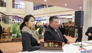 Liderul nord-coreean Kim Jong-un și fiica sa au inaugurat un complex hotelier montan de lux