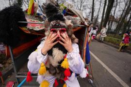 Obiceiuri şi superstiţii de Anul Nou. Ce trebuie să avem la noi în noaptea dintre ani pentru noroc şi belşug