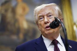 "Crăciun fericit tuturor, inclusiv gunoaielor din stânga radicală". Trump, urări controversate de sărbători