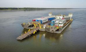 Traversarea cu bacul între Bulgaria și România, pe ruta Oryahovo-Bechet, suspendată din cauza vremii