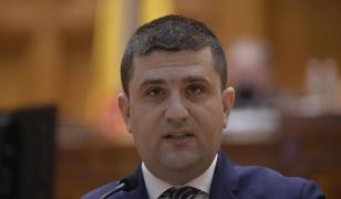 Ministrul Apărării critică amânarea pensiilor magistraților: "CCR, vă cam bateți joc!"