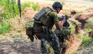 Procurorii ucraineni acuză Rusia de crime de război, după ce doi soldaţi ucraineni ar fi fost executaţi