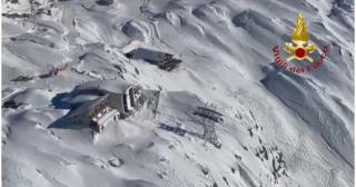 MAE: Cei trei români blocaţi în telecabină în Italia, evacuaţi. Sunt într-o stare bună