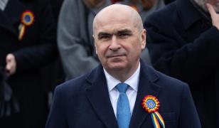 Bolojan le mulțumește românilor pentru sacrificiile făcute în 2025: Anul viitor putem depăşi greutăţile