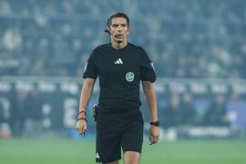 Oficialii de la Mondialul de anul viitor ar putea fi echipaţi precum adevăraţi Robocop