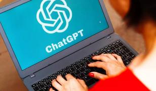 Studiu: Tot mai mulți adolescenți traumatizați de violență apelează la chatbot-uri pentru sprijin emoțional