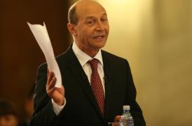 Traian Basescu participa la o dezbatere electorala, la Parlament