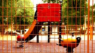 "Lăsați-i să se joace cu focul". Olanda revoluţionează parcurile: cum vor arăta noile locuri de joacă pentru copii din Amsterdam