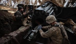 După trei ani de război, Ucraina continuă să lupte cu înverșunare pentru supraviețuire împotriva invaziei ruse