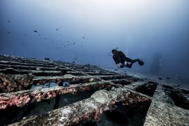 Un explorator celebru, care a descoperit 500 de monede de aur pe o epavă, rămâne în închisoare. Care este motivul