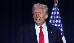 Măsurile luate de Trump, în primele două săptămâni de mandat, pentru a reforma guvernul SUA