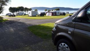 Escrocherie de peste un milion de euro în Franţa. Cum au păcălit cinci români zeci de oameni