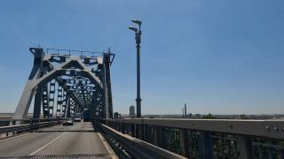 Camioanele nu vor putea circula timp 24 de ore pe Podul Giurgiu - Ruse. Au fost anunţate lucrări de construcţie