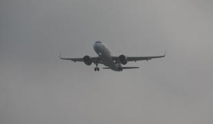 Noua frontieră în aviație. Airbus şi Boeing se pregătesc să înlocuiască aluminiul din fuselajul avioanelor comerciale cu termoplasticul