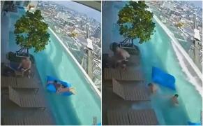 Momentul în care oamenii încearcă disperați să iasă din apa agitată