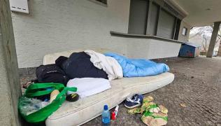 Cum a ajuns un român să doarmă pe străzile din Zurich deşi câştigă 4.000 de euro pe lună