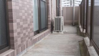 Imagine ilustrativă - balconul unui apartament din Japonia