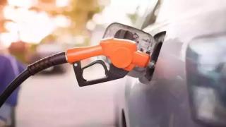 Preţurile la carburanţi sunt în scădere, faţă de cele afişate în ziua precedentă