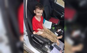 A fost găsit Fănică, băiețelul de 4 ani dispărut în Mehedinți. Era plin de noroi pe față și desculț