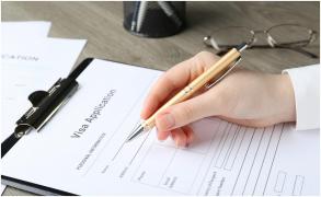 Noua condiție pentru solicitanții de viză temporară în SUA. Anunțul făcut de Ambasadă