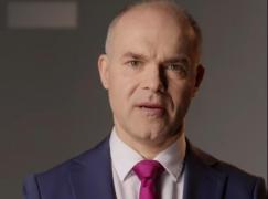 Portretul lui Daniel Funeriu, candidat la alegerile prezidenţiale 2025