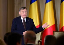 Continuă scandalul Antonescu - Dan pe tema vânzărilor de terenuri: 