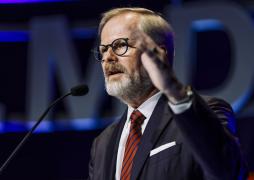 Hackerii au spart contul de X al premierului ceh Petr Fiala. Au publicate mesaje false despre un atac al rușilor în Cehia