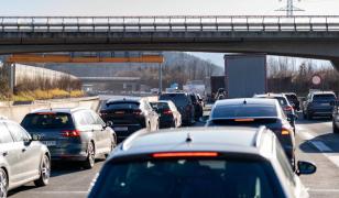 Un român a fost lovit mortal de o maşină şi târât sute de metri pe A1, în Austria. Fugise dintr-o parcare direct în şosea