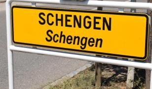 Ţara care suspendă Schengen şi reintroduce controlul la frontiere. Precizările MAE