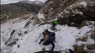 Patru turişti belgieni au rămas blocaţi pe un traseu dificil din Bucegi. Salvamontiştii i-au salvat cu elicopterul 